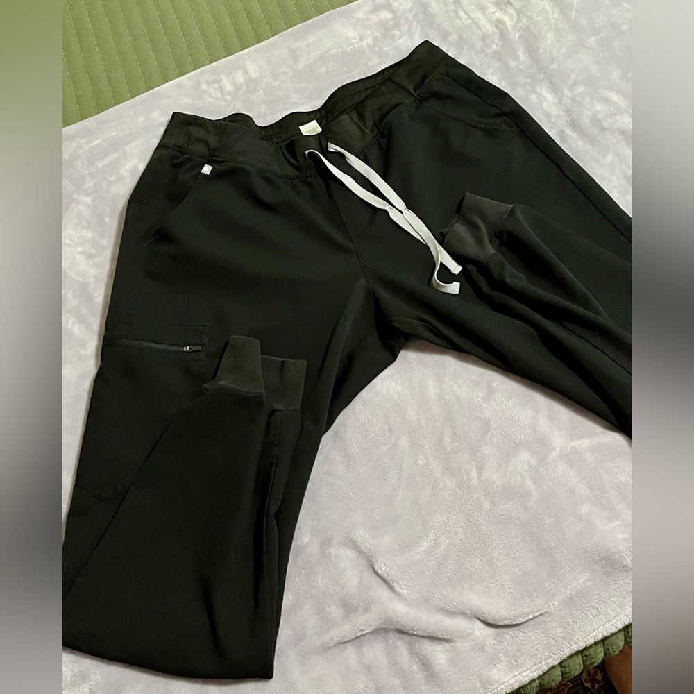 Figs Women's Black Jogger Pants